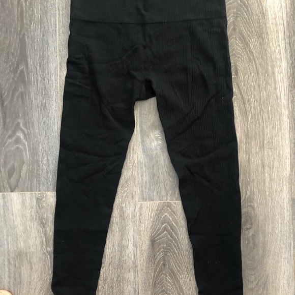 Exercise New/hardly worn workout clothes from ryderwear and women’s best large - Picture 14 of 15